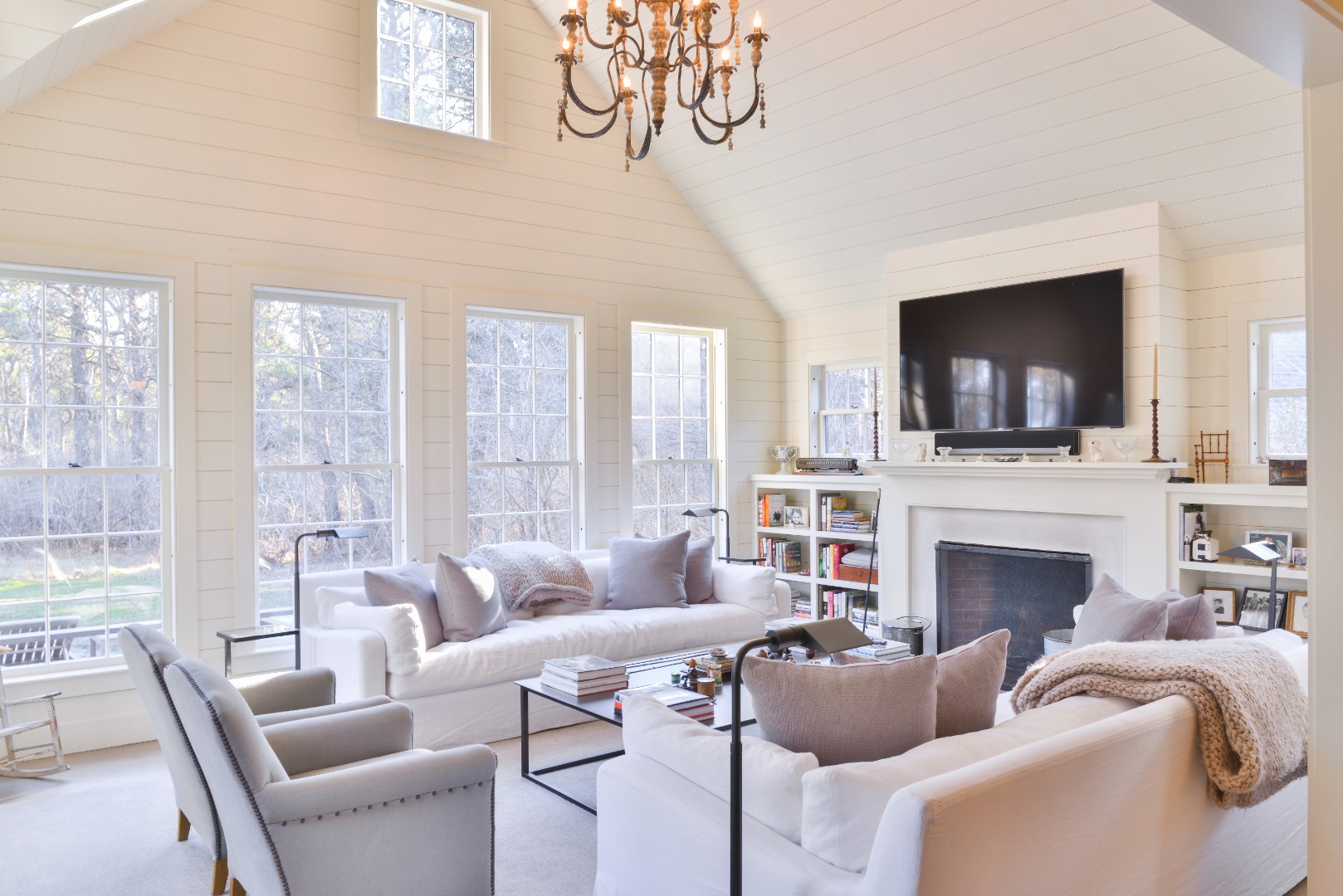37 Brewster Road Nantucket, MA 02554 - Photo 3 of 54 Gallery Image 3