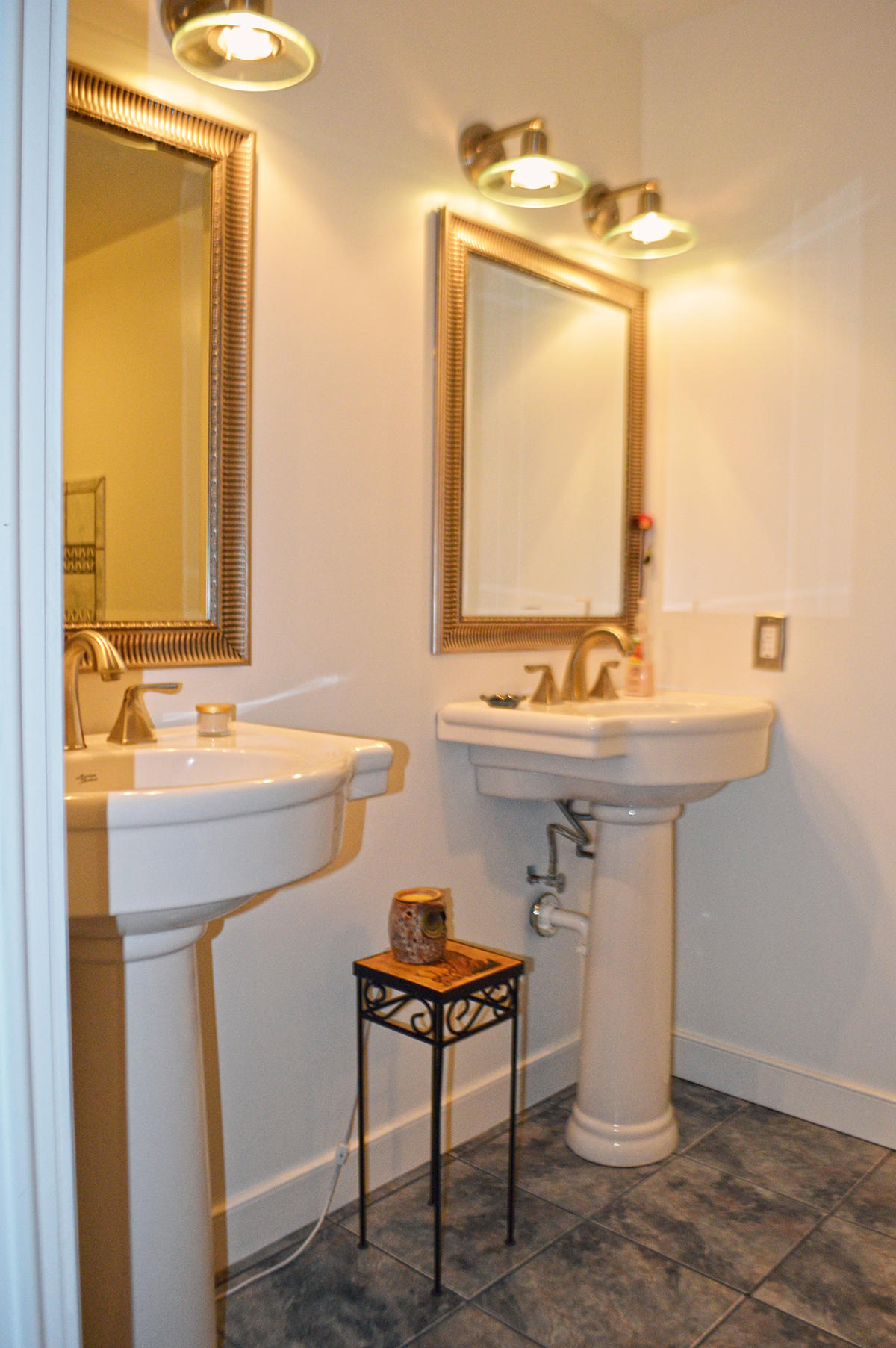 1821 Garlick Road Elliston, VA 24087 - Photo 17 of 23 i_Bathroom 2