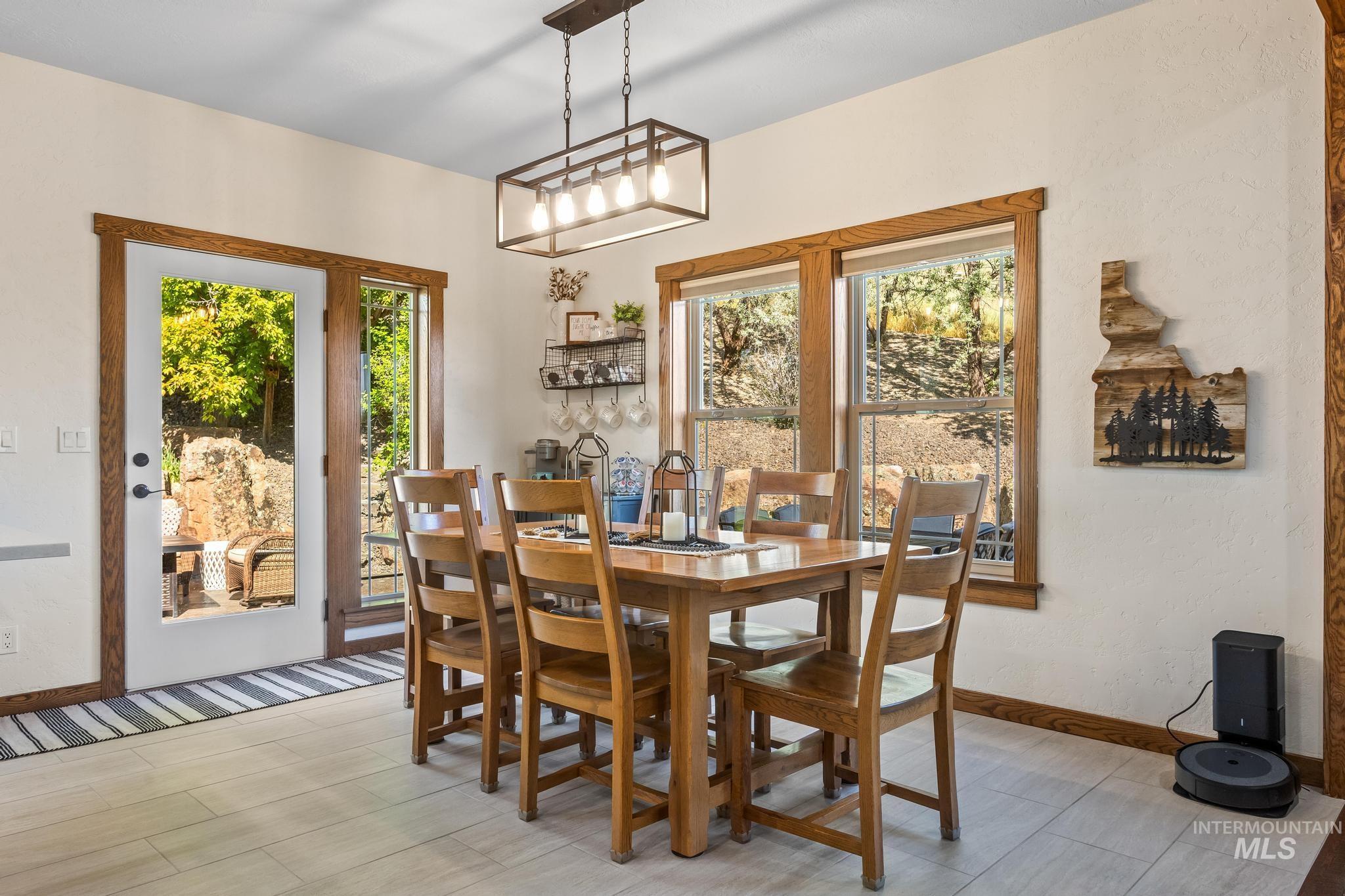 2140 Valley View Drive Weiser, ID 83672 - Photo 11 of 46