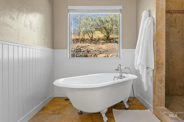 $899,900 | 2140 Valley View Drive, Weiser, ID 83672