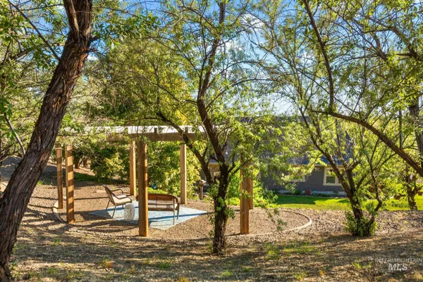 $899,900 | 2140 Valley View Drive, Weiser, ID 83672