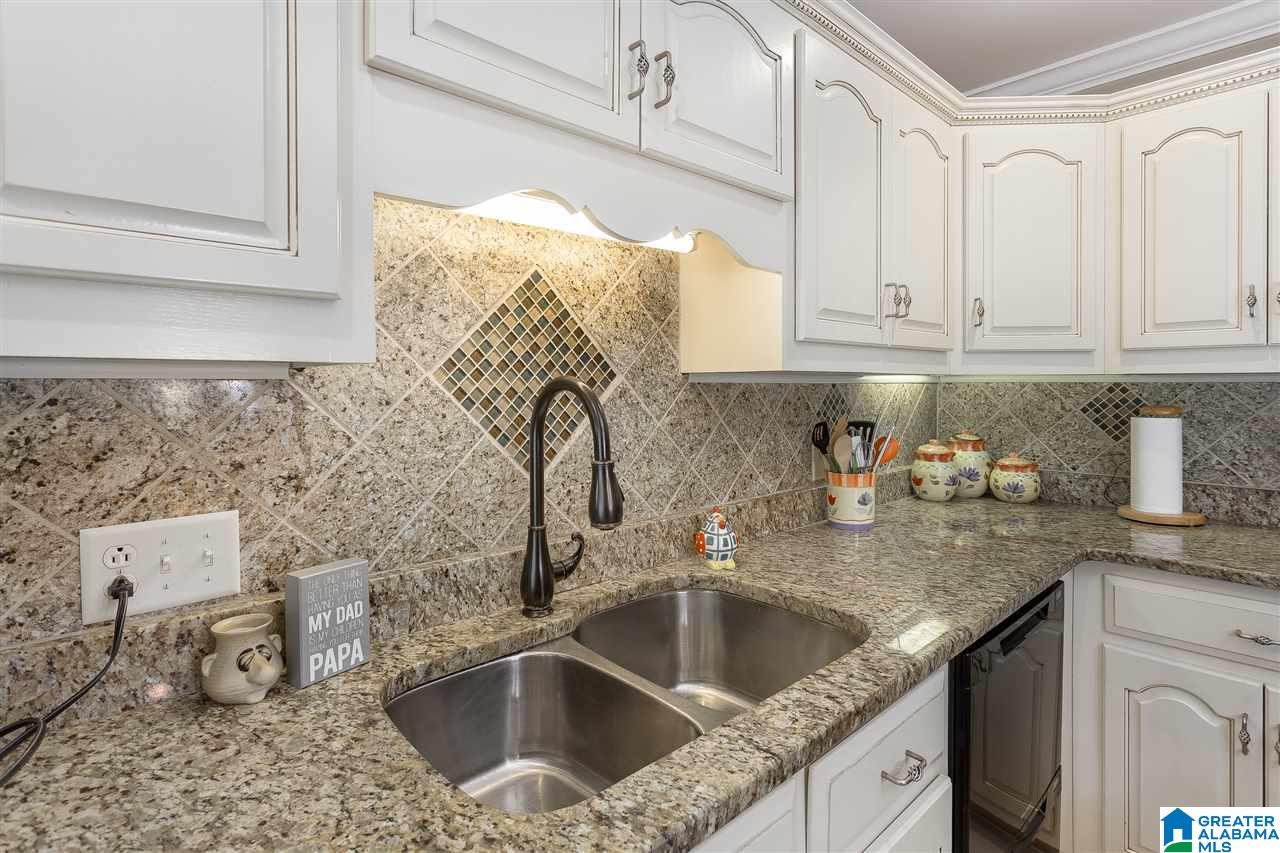 3006 Hunters Run Gardendale, AL 35071 - Photo 10 of 48