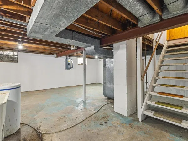 $179,000 | 324 Fairview Boulevard, Rockford, IL 61107