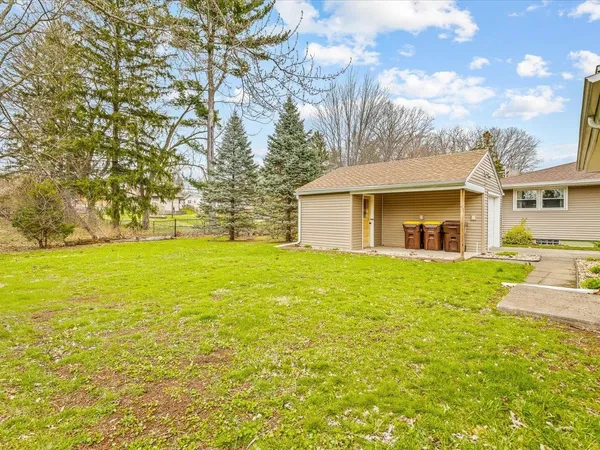 $179,000 | 324 Fairview Boulevard, Rockford, IL 61107