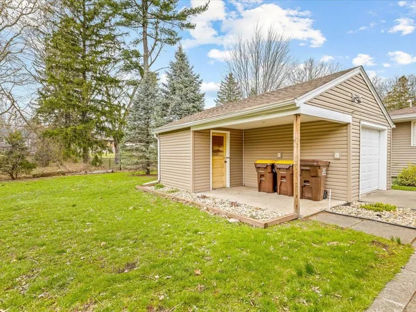 $179,000 | 324 Fairview Boulevard, Rockford, IL 61107