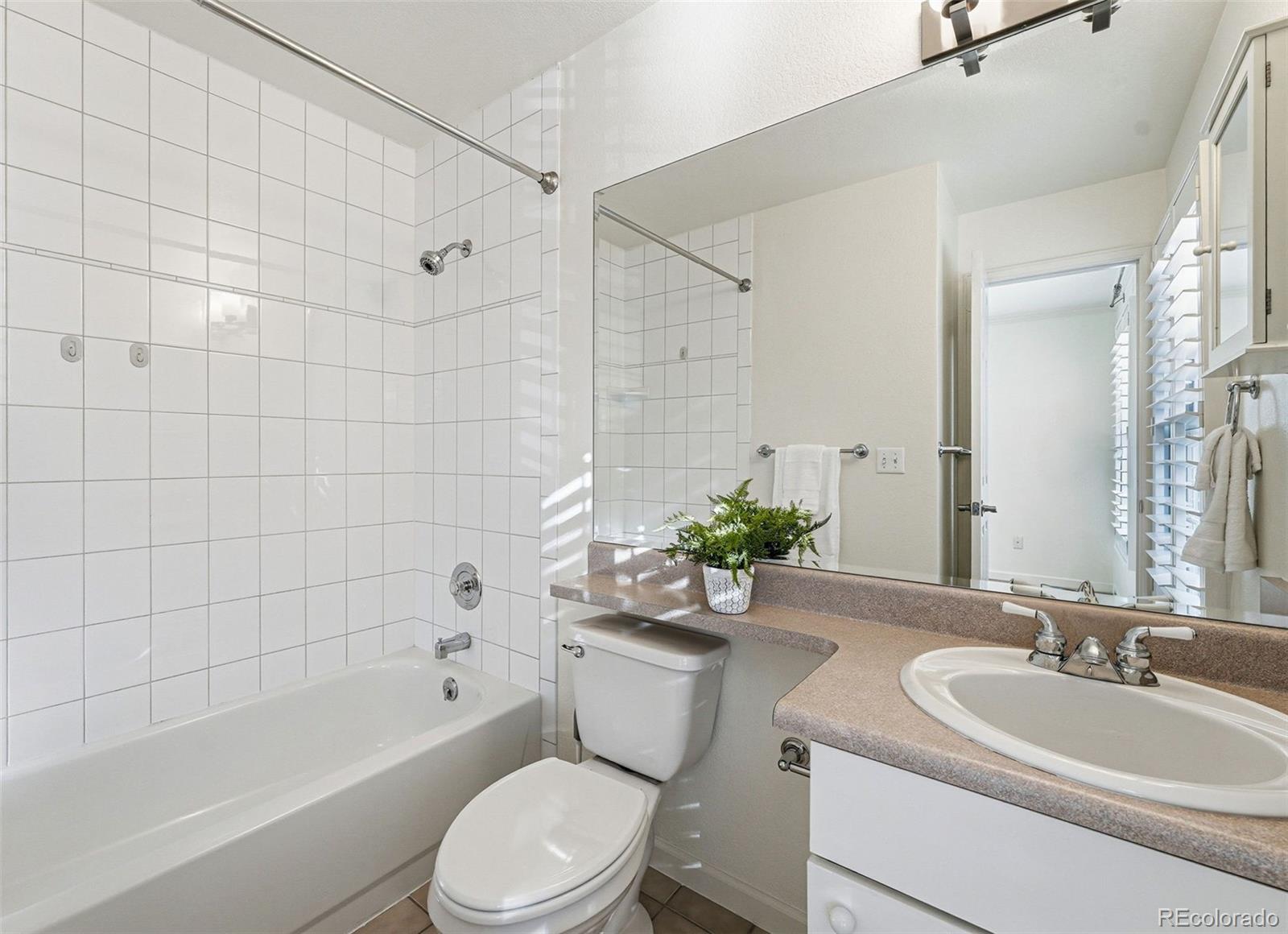 918 Ivanhoe Street Denver, CO 80220 - Photo 15 of 45