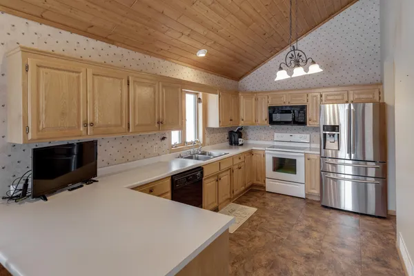 $799,900 | 6425 Ponderosa Drive Northwest, Walker, MN 56484