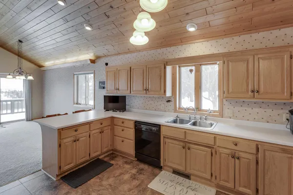 $799,900 | 6425 Ponderosa Drive Northwest, Walker, MN 56484