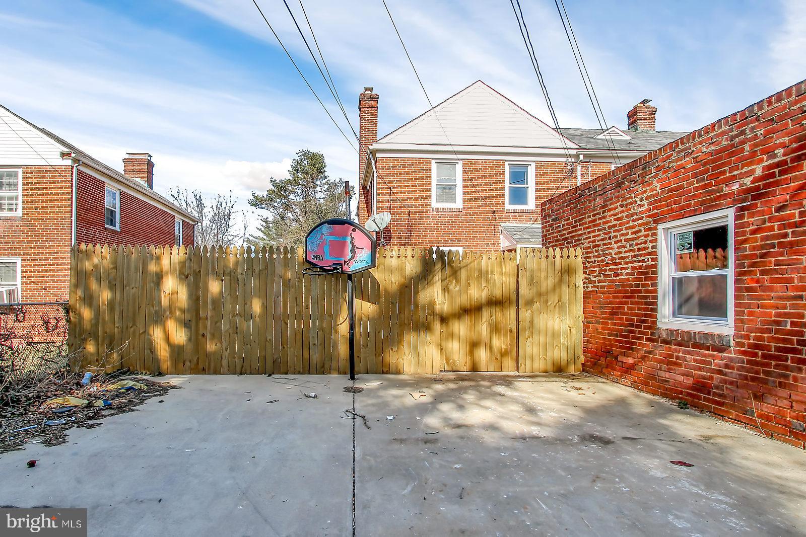 4639 Rokeby Road Baltimore, MD 21229 - Photo 22 of 26 Exterior