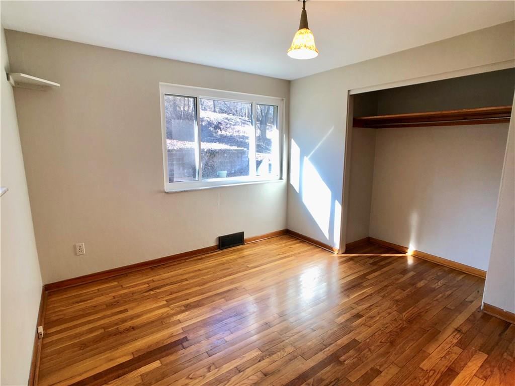 950 Braddock Road Pittsburgh, PA 15221 - Photo 11 of 22 First Floor Bedroom