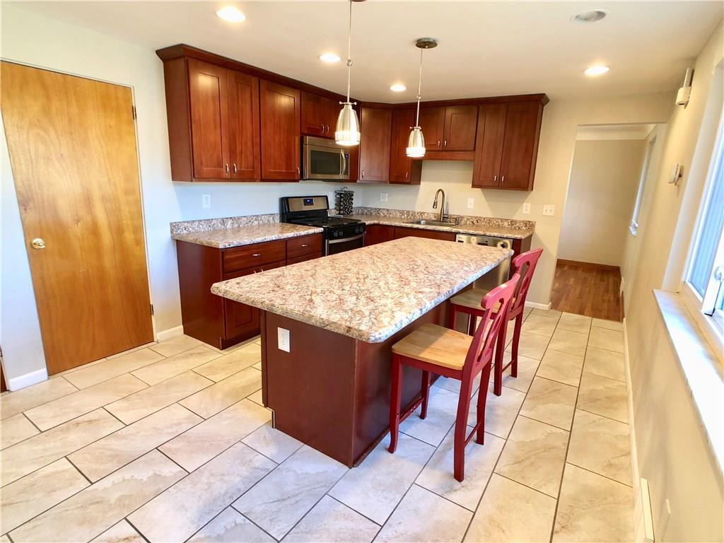 950 Braddock Road Pittsburgh, PA 15221 - Photo 4 of 22 Kitchen