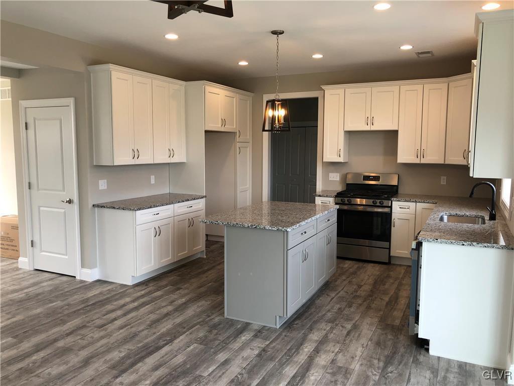 337 Colver Road Nazareth, PA 18064 - Photo 8 of 44