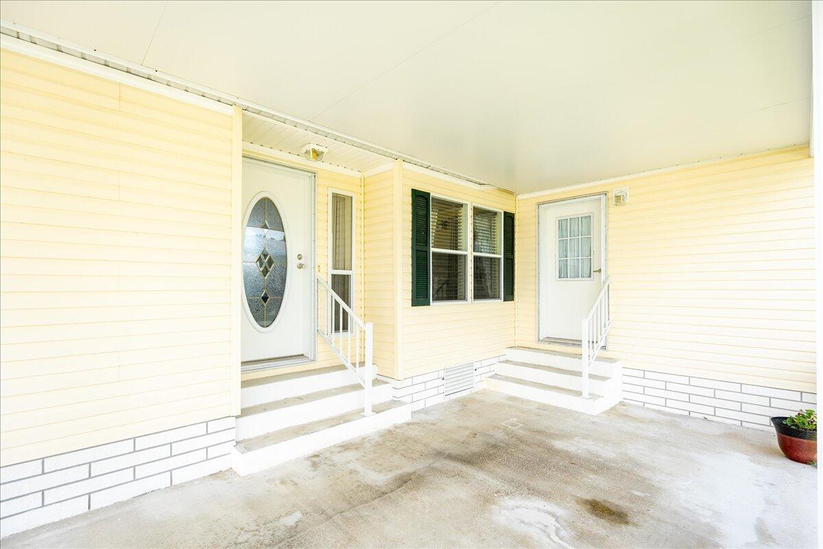 464 Thames Bluff Ridge, Unit 42 Fort Pierce, FL 34982 - Photo 2 of 22 39-Thames Bluff-0217
