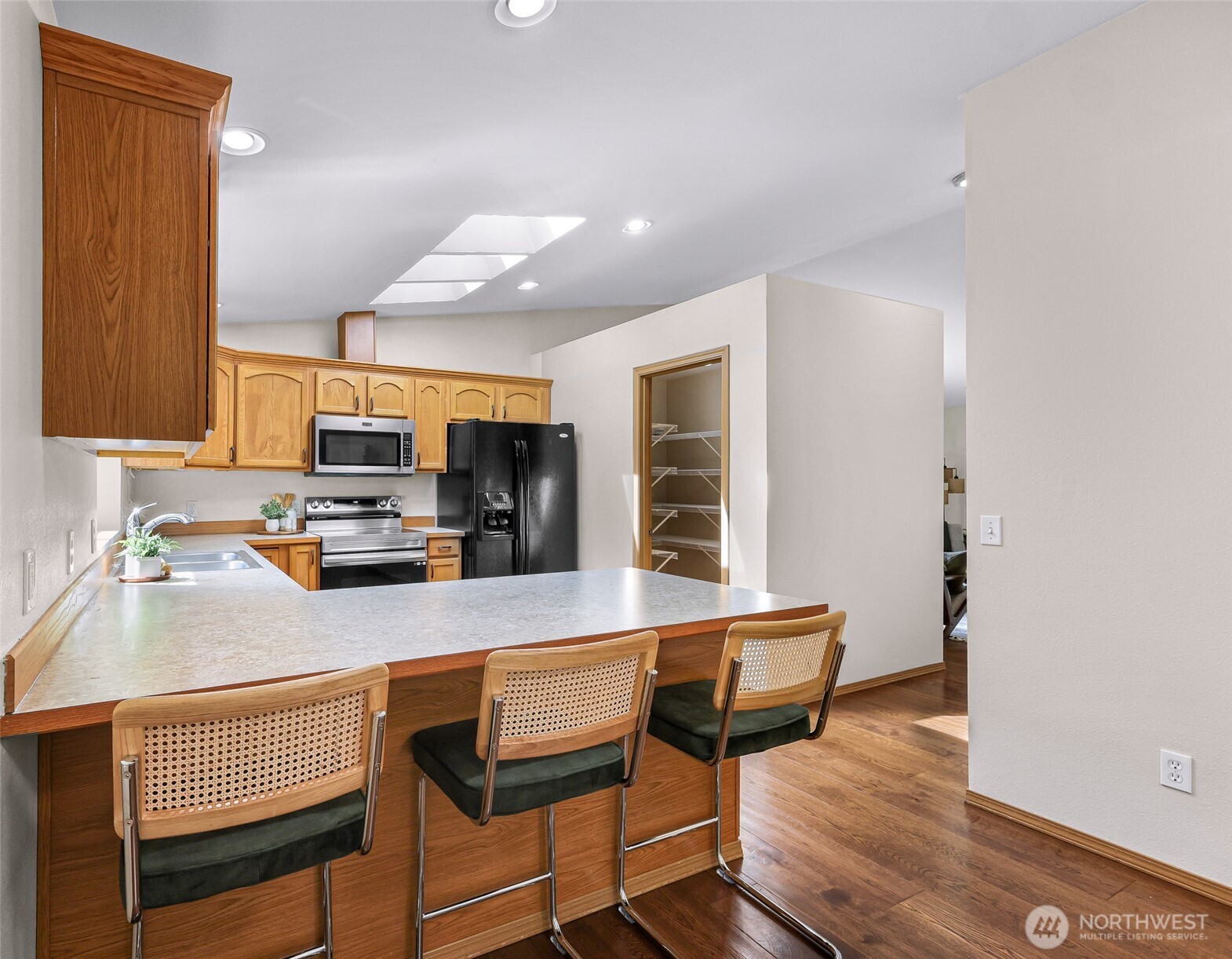 3984 Probert Place Bellingham, WA 98225 - Photo 9 of 37