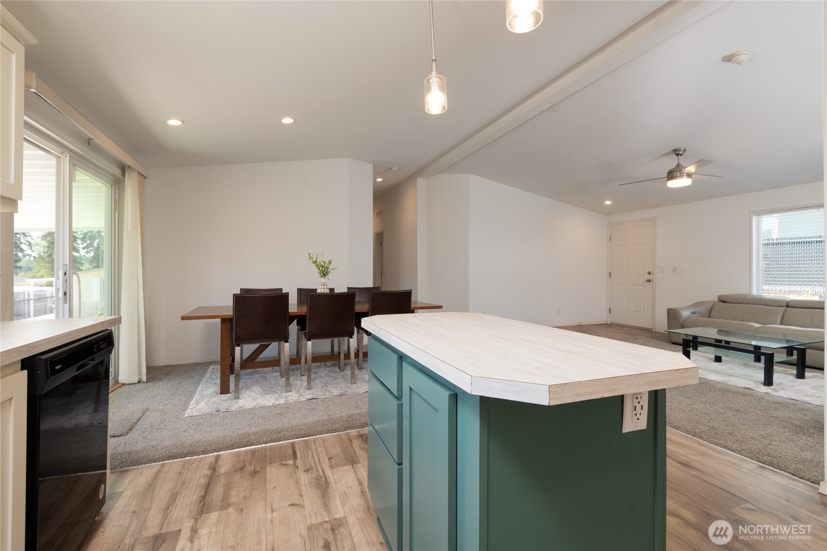 23708 Locust Way, Unit 64 Bothell, WA 98021 - Photo 9 of 27