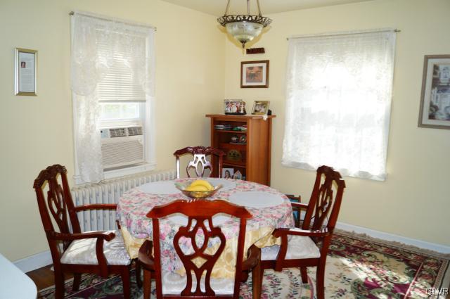 821 Pembroke Road Bethlehem, PA 18018 - Photo 12 of 20 Gallery Image 12
