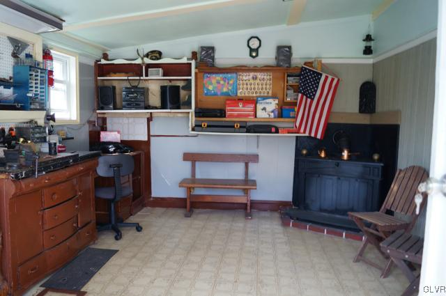 821 Pembroke Road Bethlehem, PA 18018 - Photo 18 of 20 Gallery Image 18
