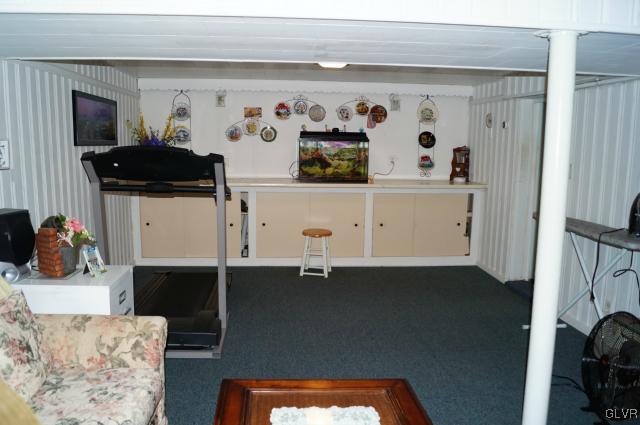 821 Pembroke Road Bethlehem, PA 18018 - Photo 19 of 20 Gallery Image 19