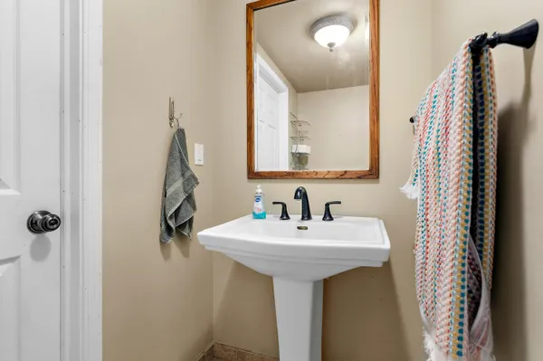 $515,000 | 2528 Vanderbilt Avenue, Portage, MI 49024