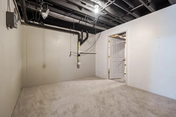 $515,000 | 2528 Vanderbilt Avenue, Portage, MI 49024