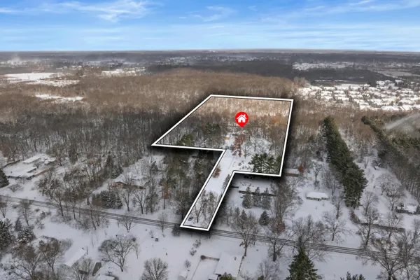 $515,000 | 2528 Vanderbilt Avenue, Portage, MI 49024