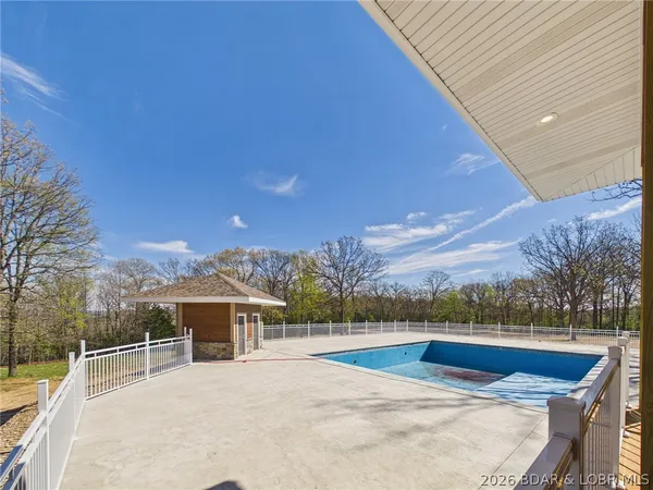 $849,900 | 33 Big Cedar Drive, Camdenton, MO 65020