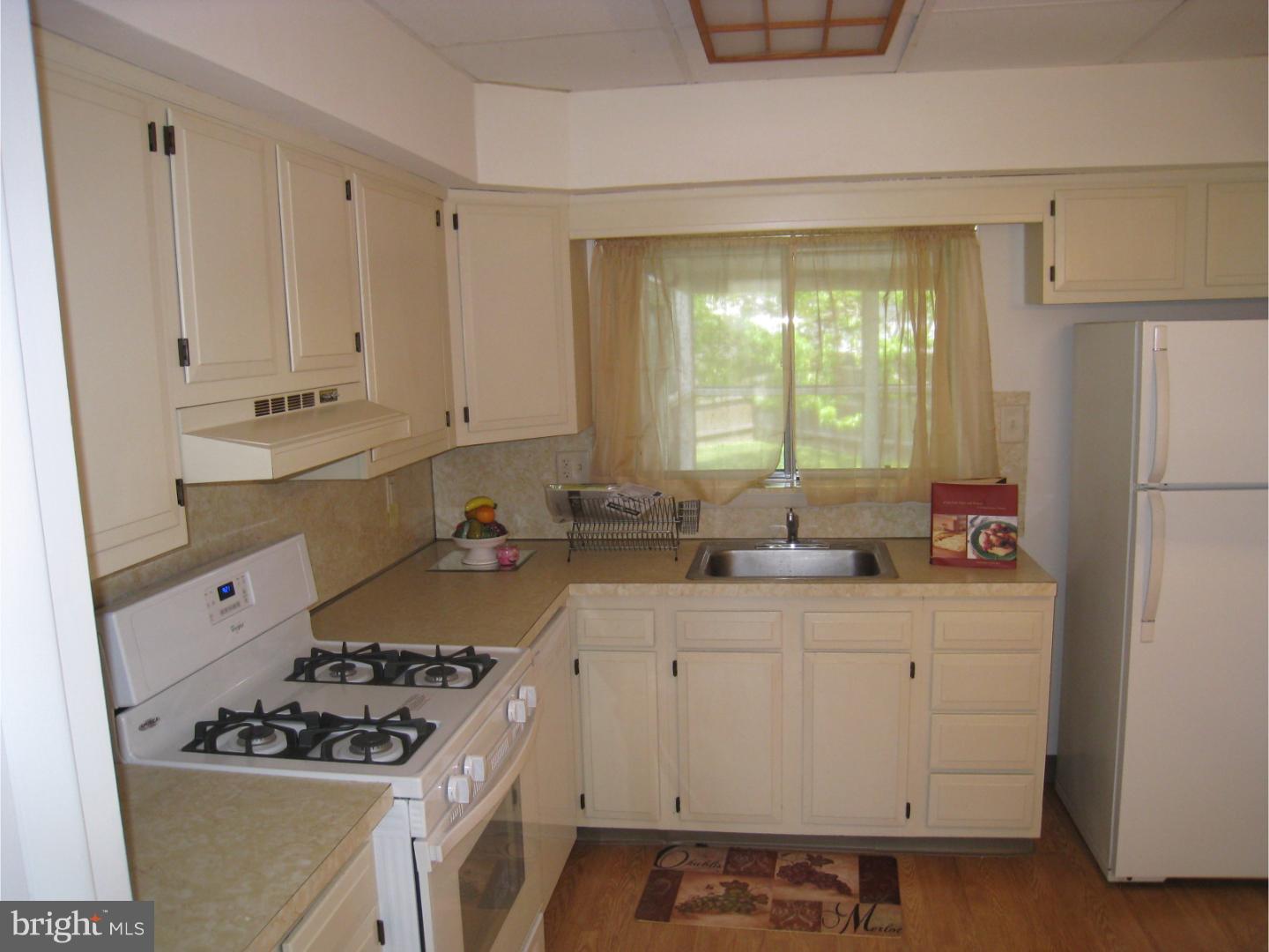 21 Green Tree Road Stratford, NJ 08084 - Photo 6 of 18