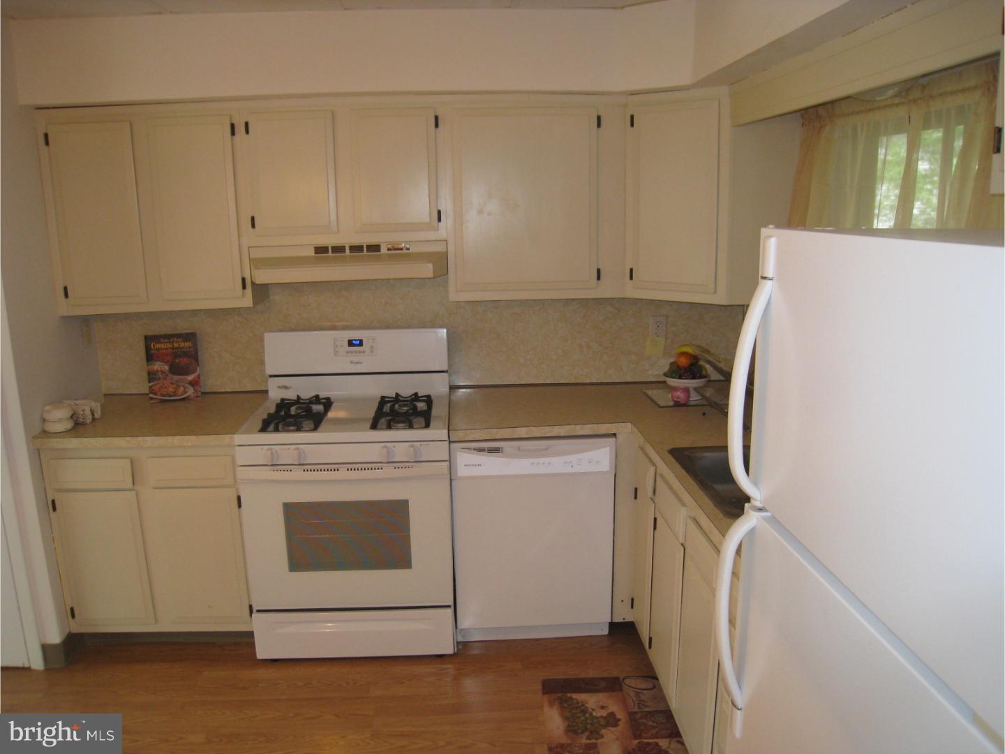 21 Green Tree Road Stratford, NJ 08084 - Photo 7 of 18