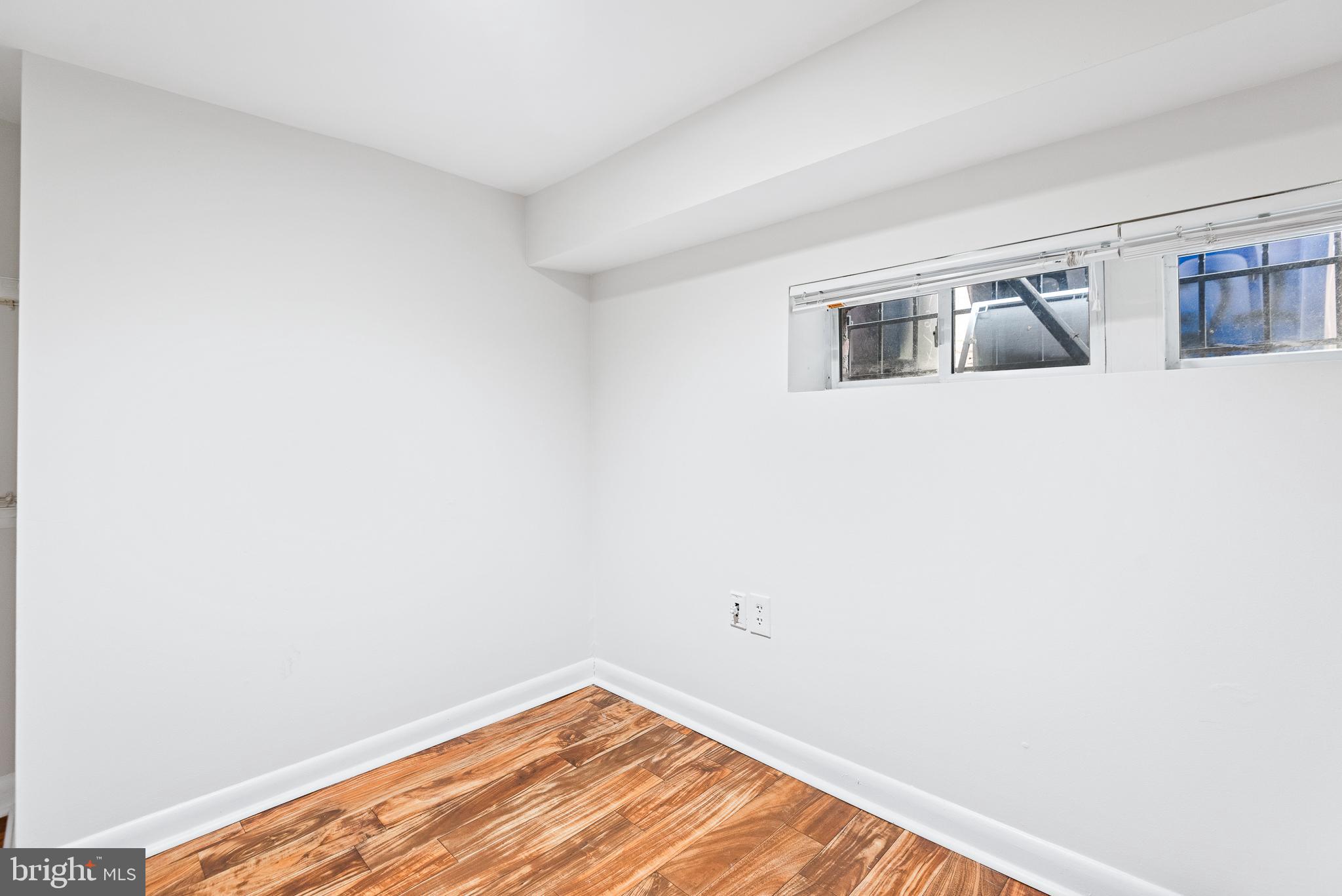 727 Gresham Place Northwest Washington, DC 20001 - Photo 28 of 32