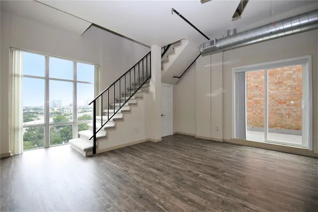 $1,799 | 230 West Alabama Street, Unit 1101, Houston, TX 77006