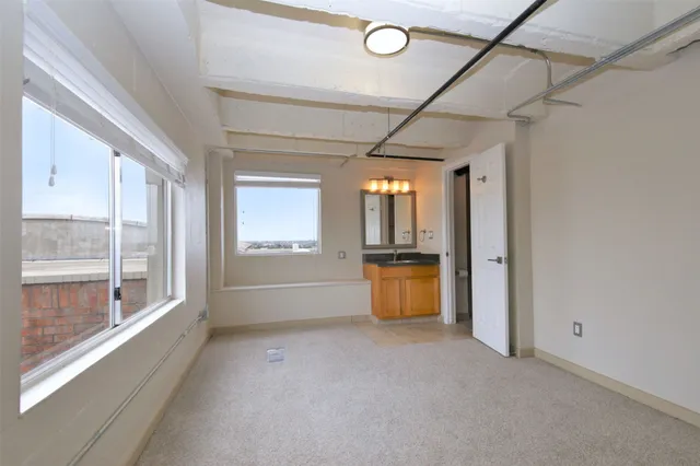 $1,799 | 230 West Alabama Street, Unit 1101, Houston, TX 77006