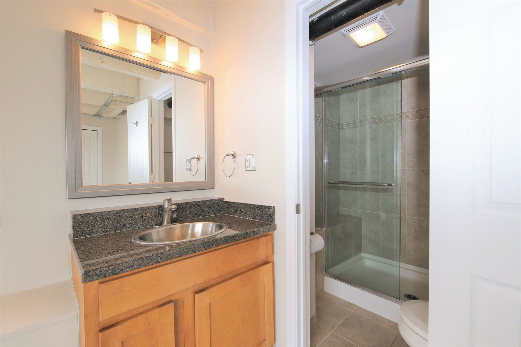 230 West Alabama Street, Unit 1101 Houston, TX 77006 - Photo 10 of 19