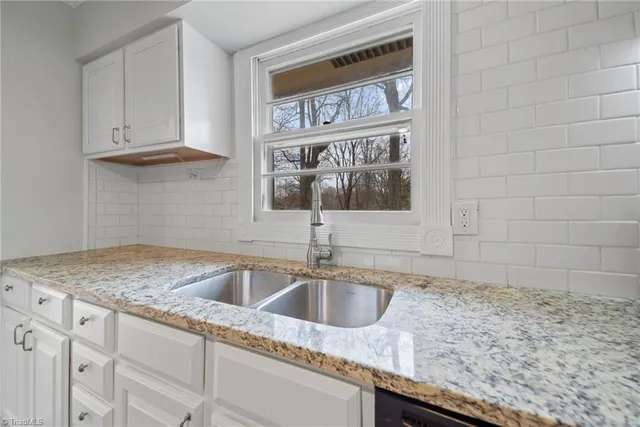 $1,675 | 2801 Wynnewood Drive, Greensboro, NC 27408