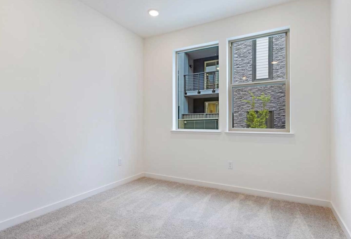 6694 Optimum Loop San Jose, CA 95119 - Photo 8 of 27