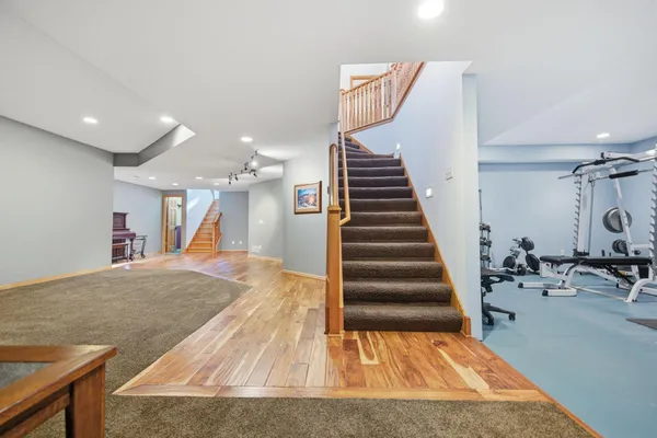 $750,000 | 11656 Azure Lane, Inver Grove Heights, MN 55077