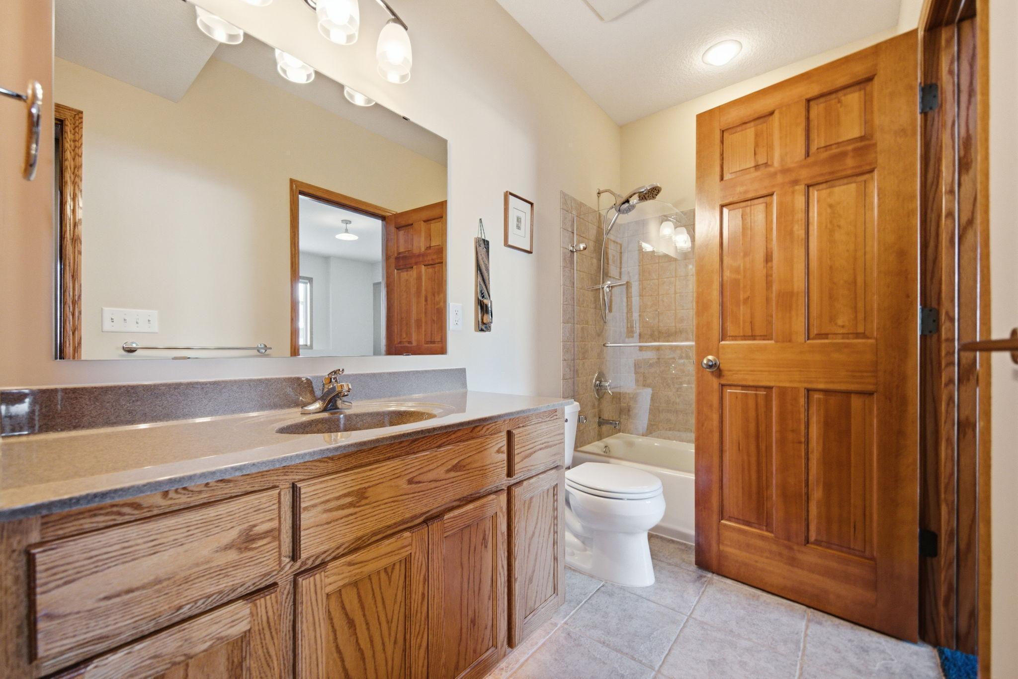 11656 Azure Lane Inver Grove Heights, MN 55077 - Photo 37 of 59