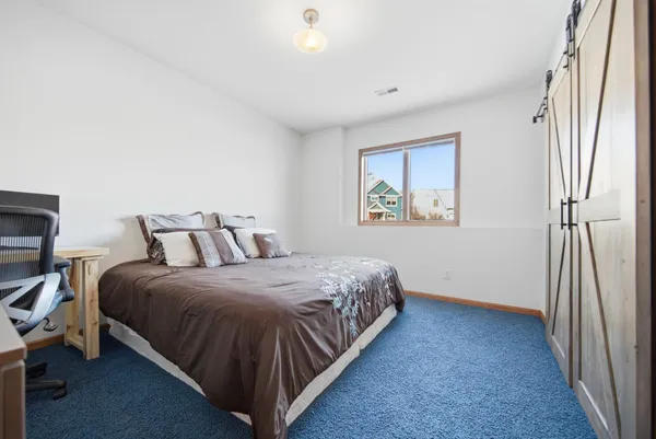 $750,000 | 11656 Azure Lane, Inver Grove Heights, MN 55077