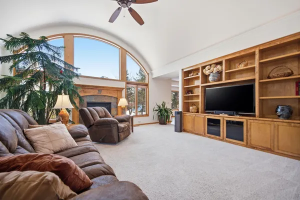 $750,000 | 11656 Azure Lane, Inver Grove Heights, MN 55077