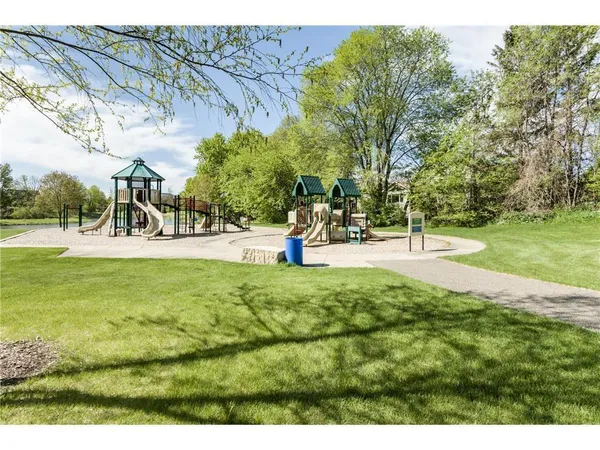 $750,000 | 11656 Azure Lane, Inver Grove Heights, MN 55077