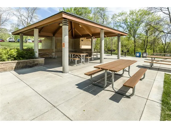 $750,000 | 11656 Azure Lane, Inver Grove Heights, MN 55077