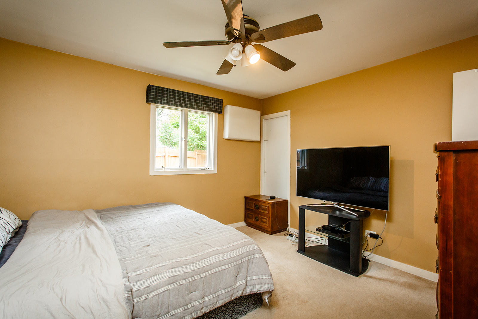 360 Oakwood Road Wauconda, IL 60084 - Photo 11 of 20