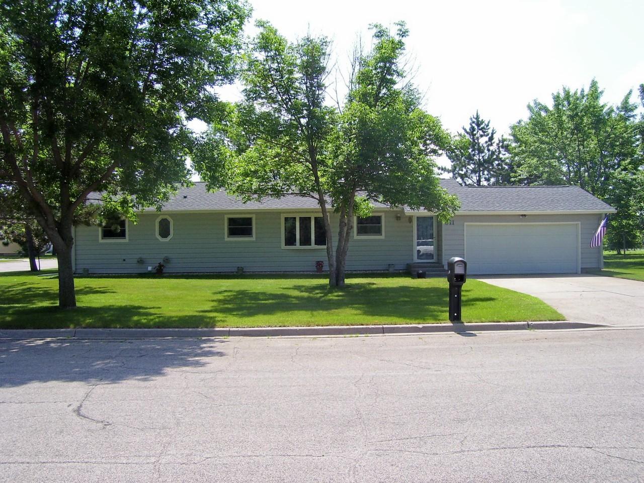 611 4th Avenue Southwest Perham, MN 56573 - Photo 1 of 1 Gallery Image 1