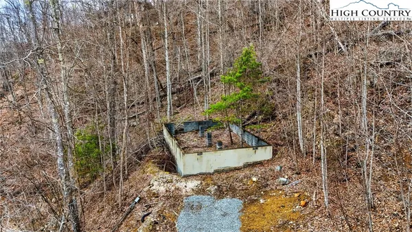 $129,900 | 994-996 Willow Mountain Drive, Vilas, NC 28692