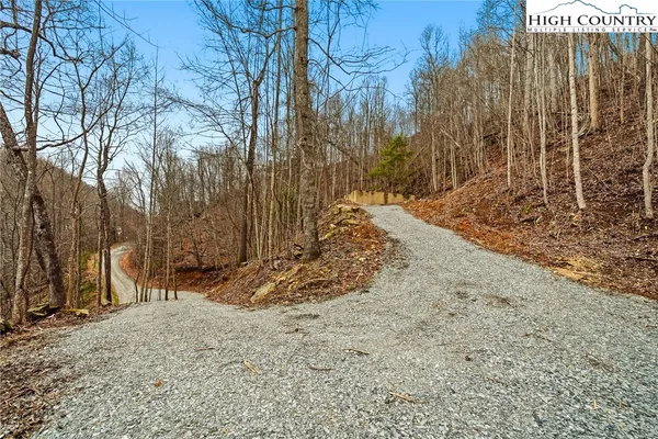 $129,900 | 994-996 Willow Mountain Drive, Vilas, NC 28692