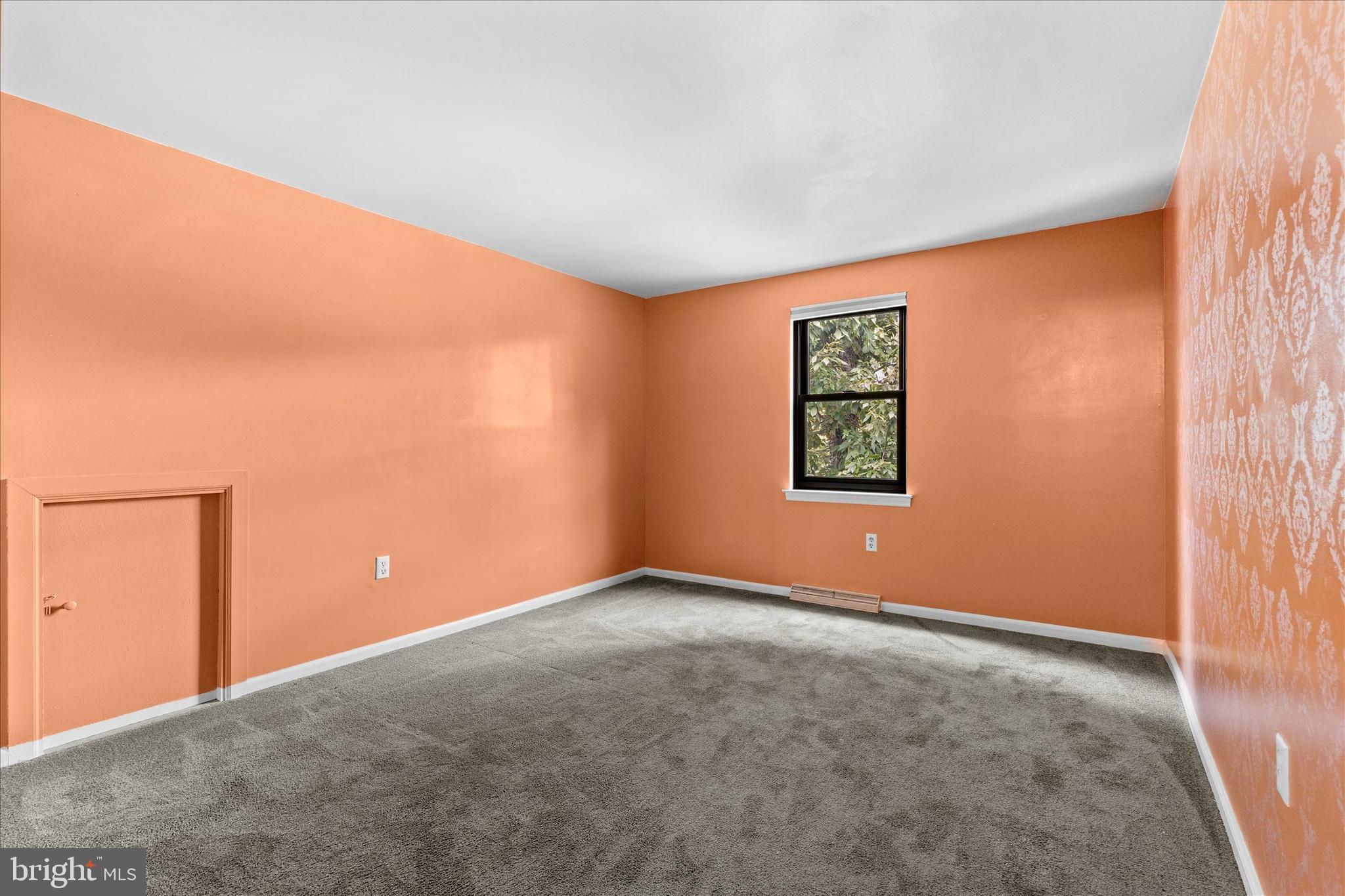 1769 Rainbow Circle York, PA 17408 - Photo 19 of 38 an empty room with windows and closet