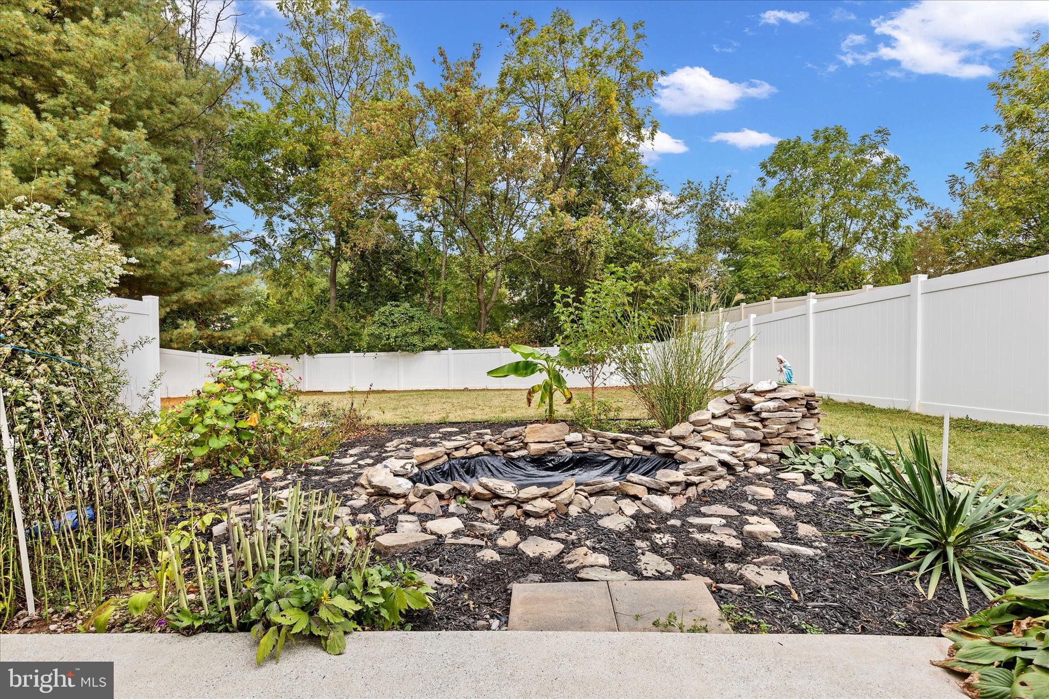 1769 Rainbow Circle York, PA 17408 - Photo 35 of 38 a view of a backyard of the house