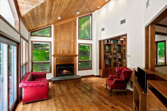 a view of front door and entryway