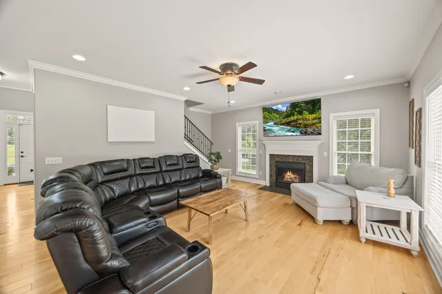 $929,999 | 992 Stonebridge Circle, Cookeville, TN 38501