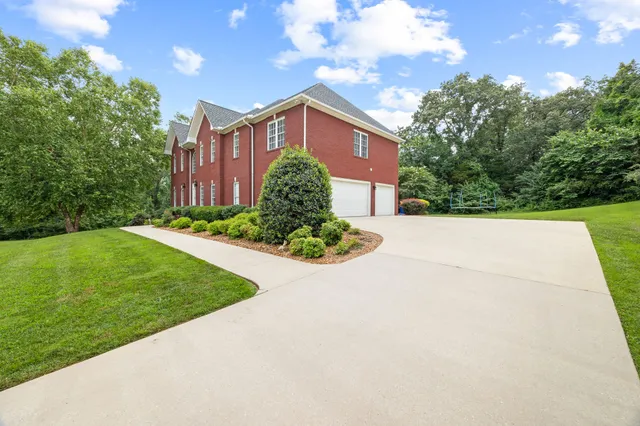 $929,999 | 992 Stonebridge Circle, Cookeville, TN 38501