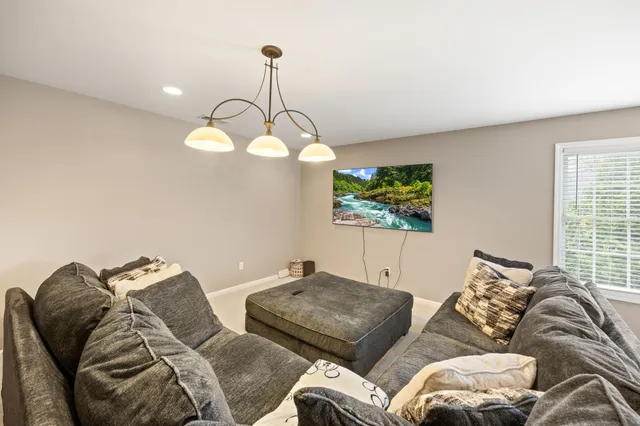 $929,999 | 992 Stonebridge Circle, Cookeville, TN 38501